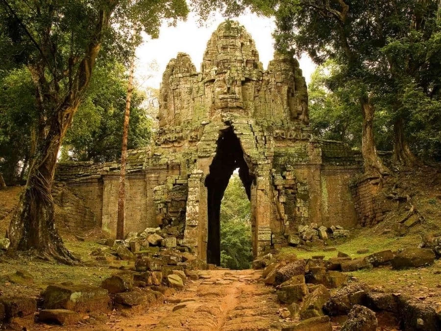 Angkor Thom Wallpaper 2 Angkor Thom Wallpaper - Image 2