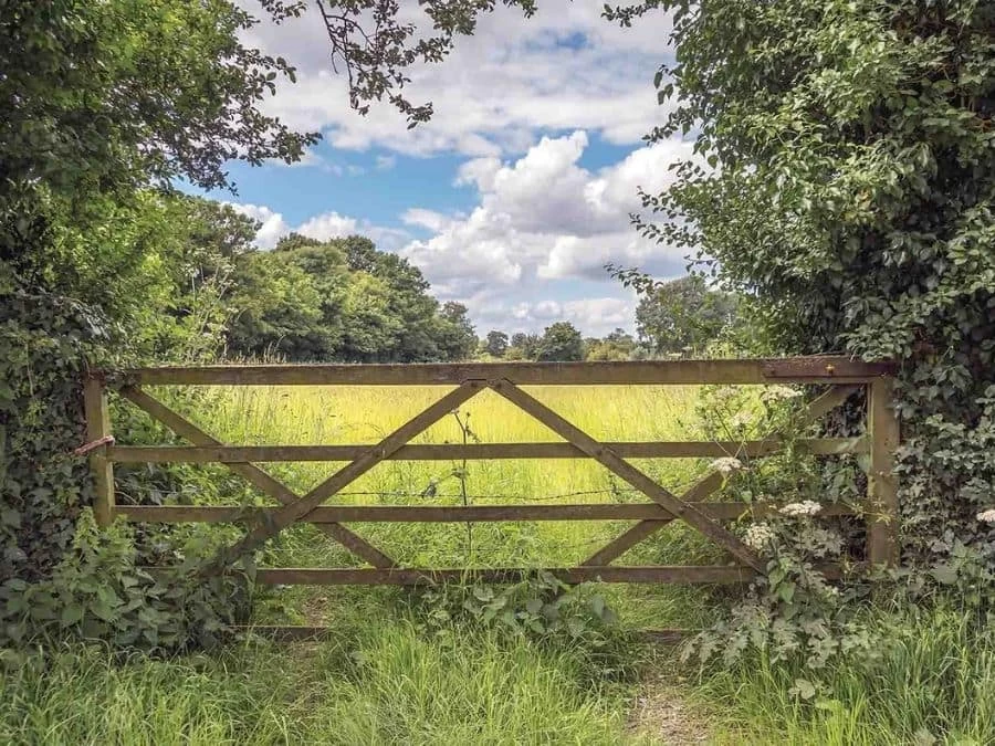 Country Fence Wallpaper 2 Country Fence Wallpaper - Image 2