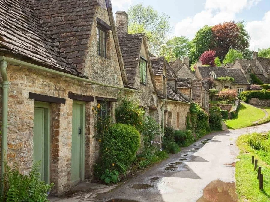 English Cottage Wallpaper 2 English Cottage Wallpaper - Image 2